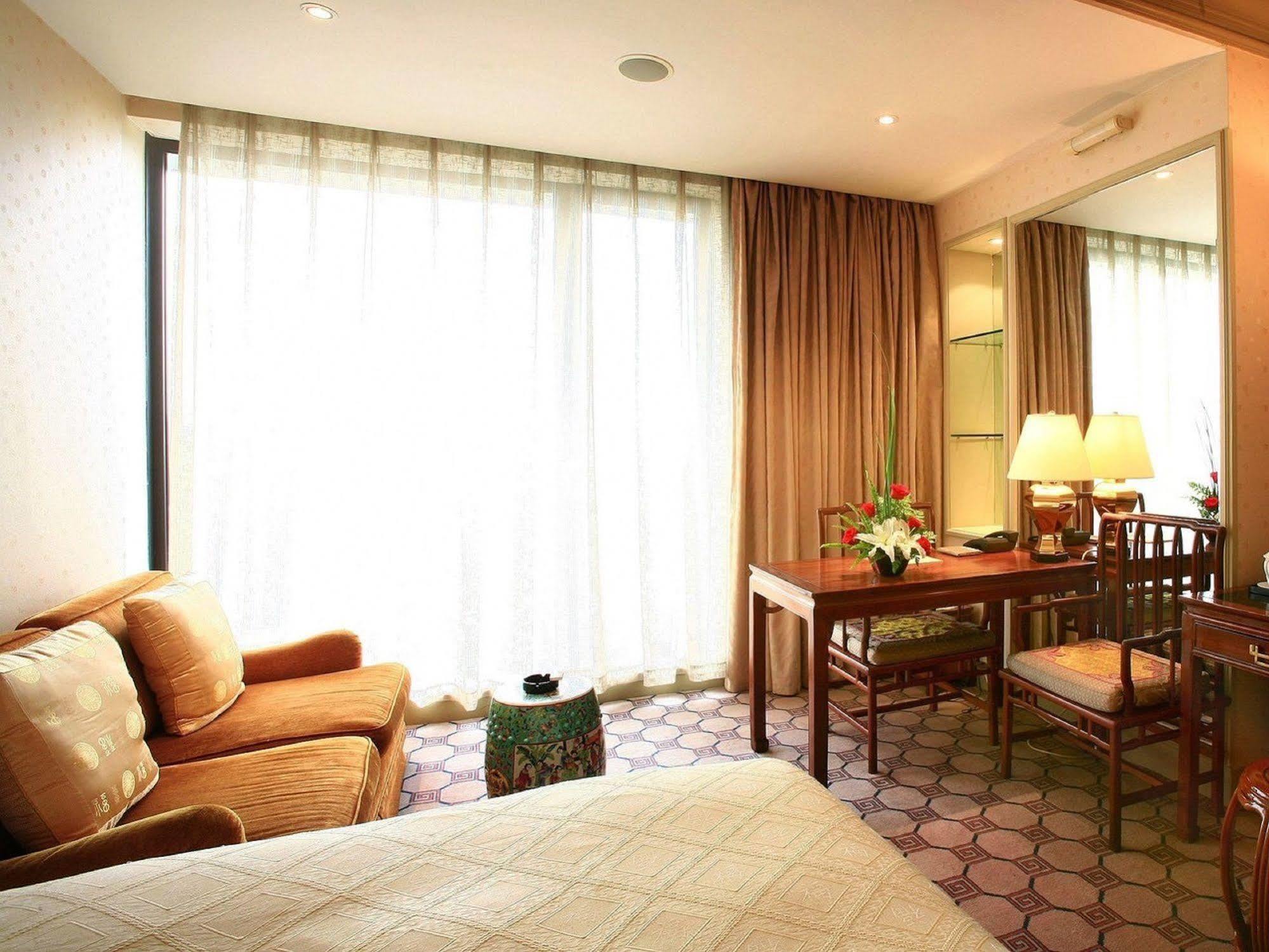 Grand Hotel Beijing Forbidden City Екстериор снимка